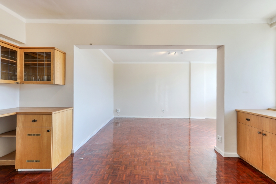 To Let 2 Bedroom Property for Rent in Sea Point Western Cape